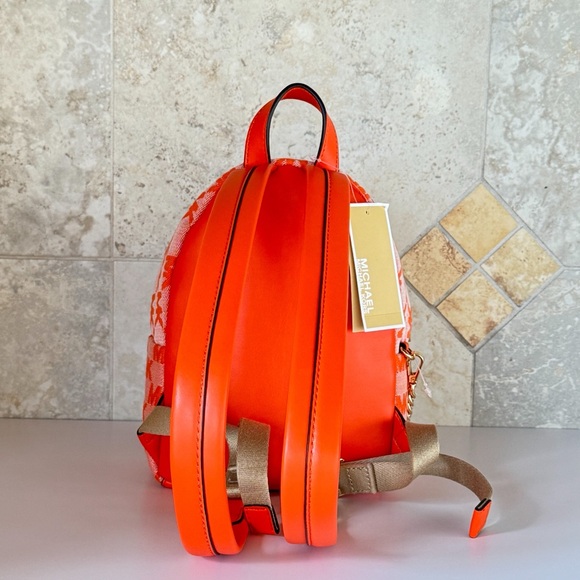 Michael Kors Maisie XS 2 in 1 Backpack MK Poppy - Picture 2 of 14